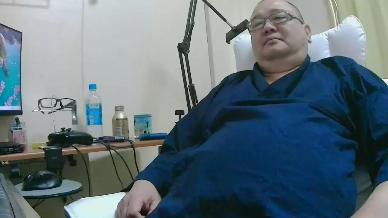 chubby_love7 on Cam4 