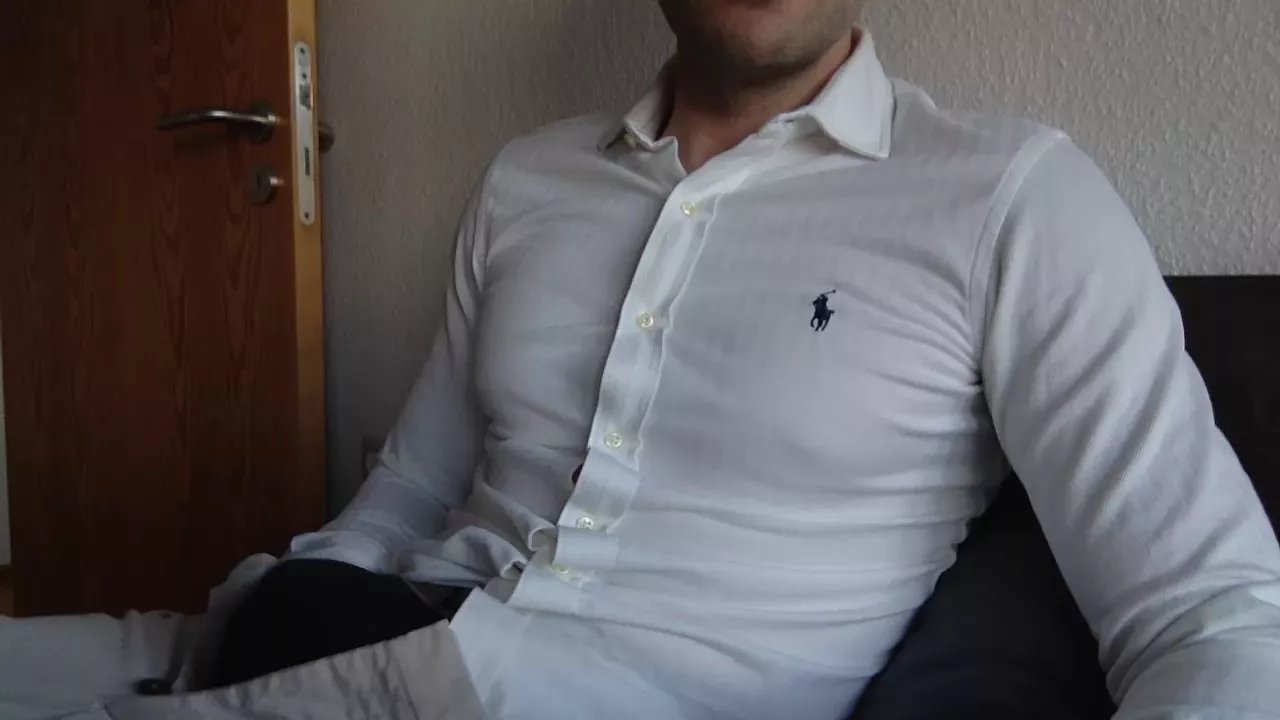 Offline ClassyRiccDrip on Cam4