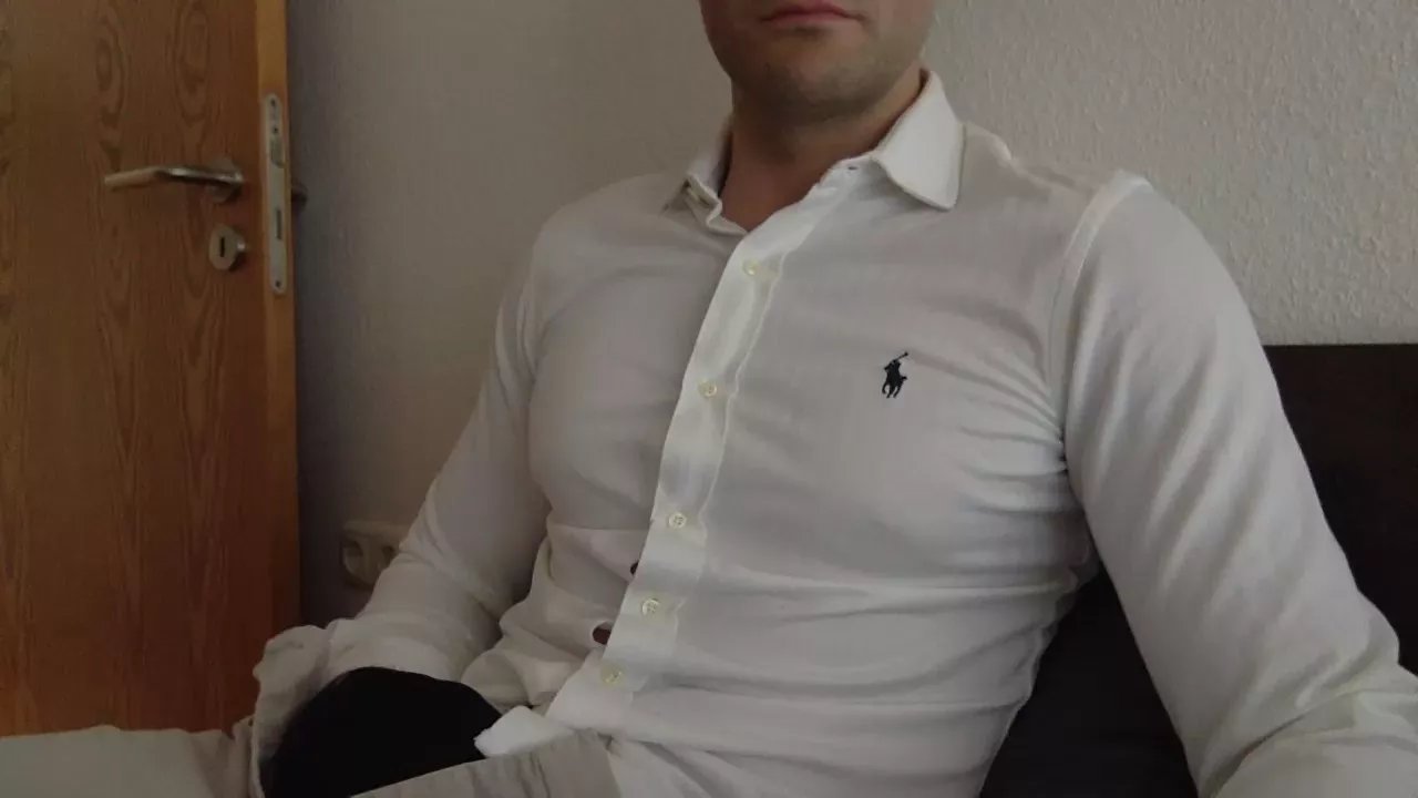 Offline ClassyRiccDrip on Cam4