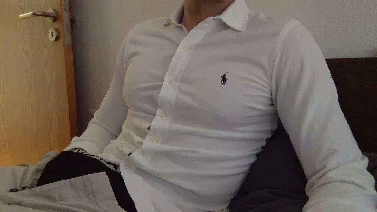 Offline ClassyRiccDrip on Cam4