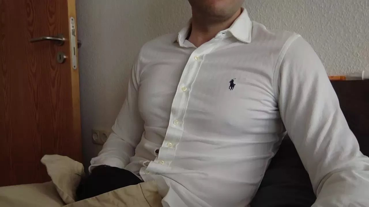 Offline ClassyRiccDrip on Cam4