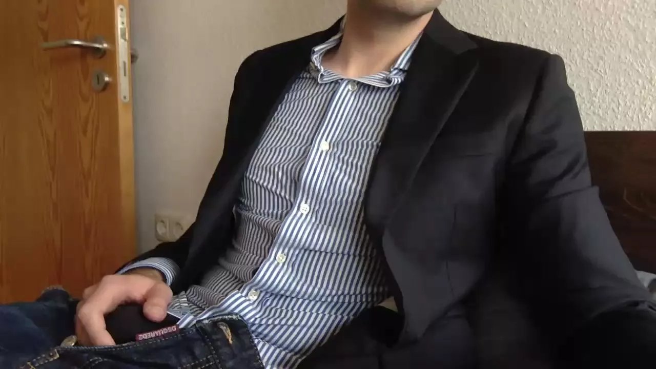 Offline ClassyRiccDrip on Cam4