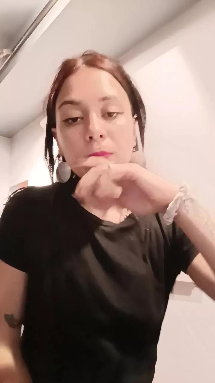 Cleoo333 on Cam4 