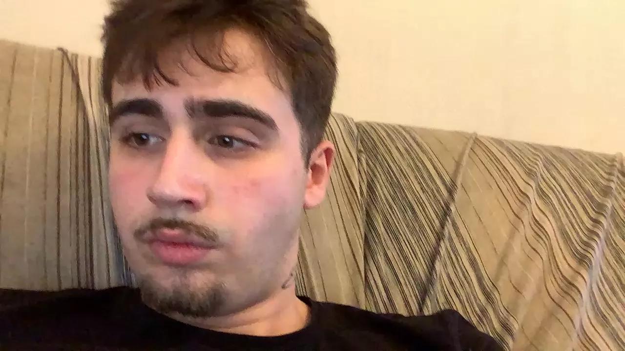 CobraDiciotto on Cam4 
