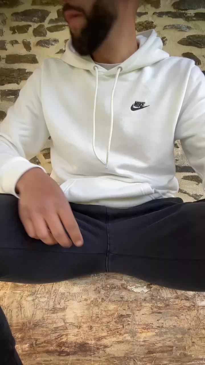 CokinLyonTBM on Cam4 