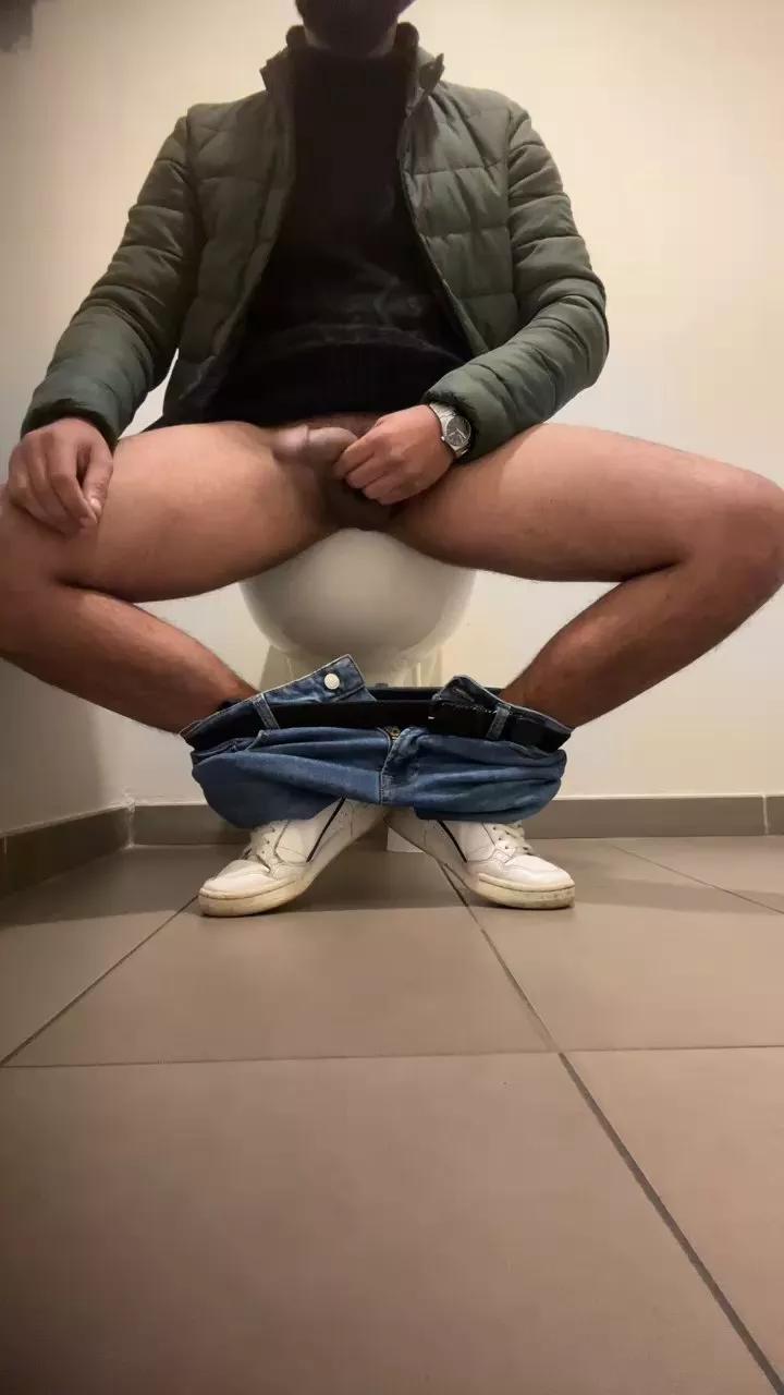CokinLyonTBM on Cam4 
