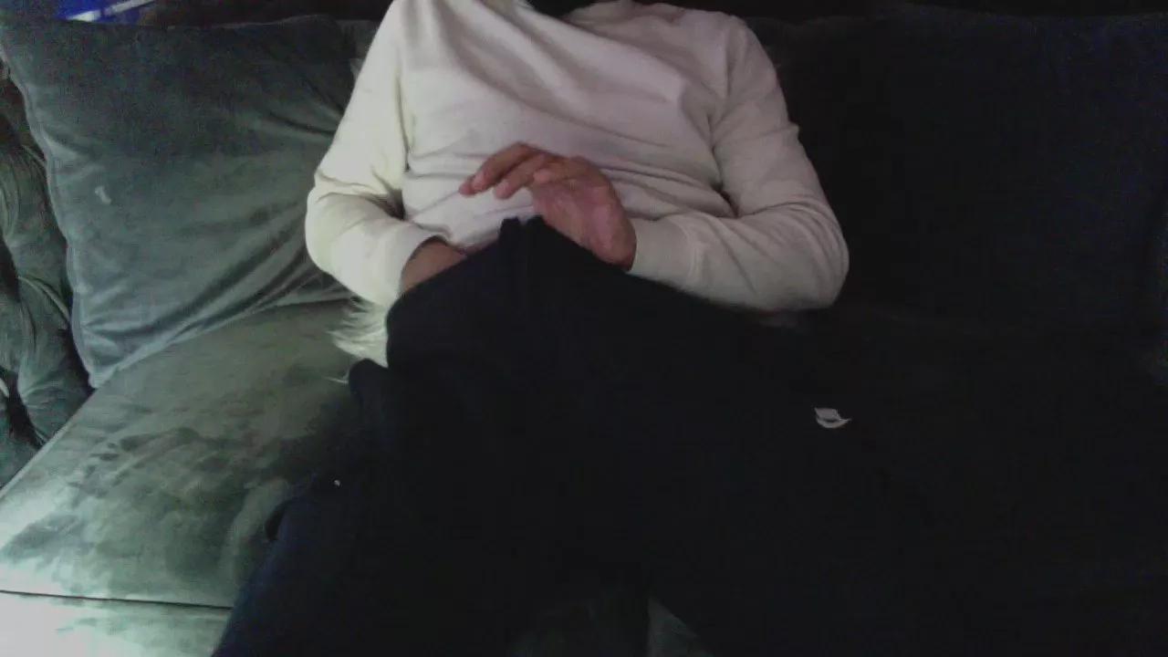 CokinLyonTBM on Cam4 