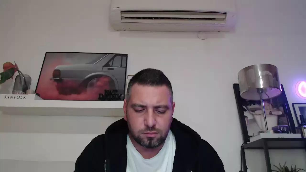 ColdRevengee on Cam4 