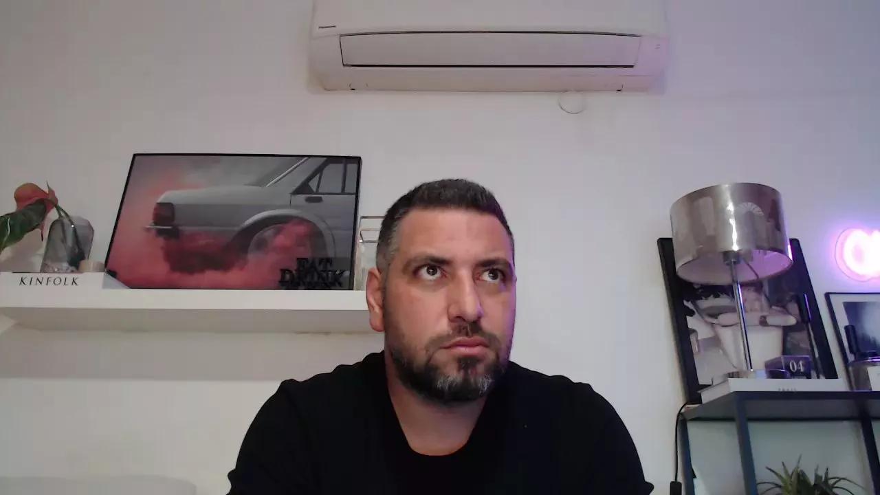 ColdRevengee on Cam4 