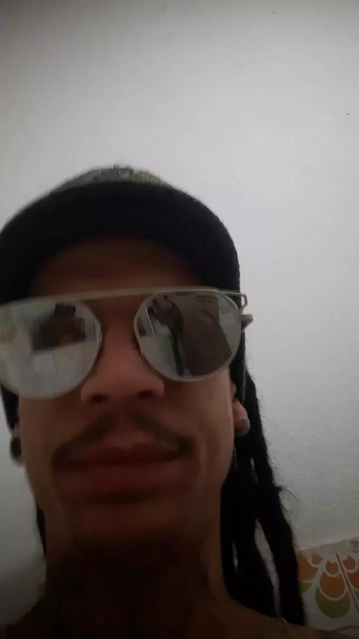 criasss on Cam4 