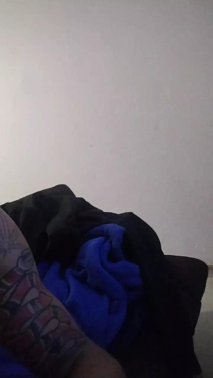 cruzito82 on Cam4 