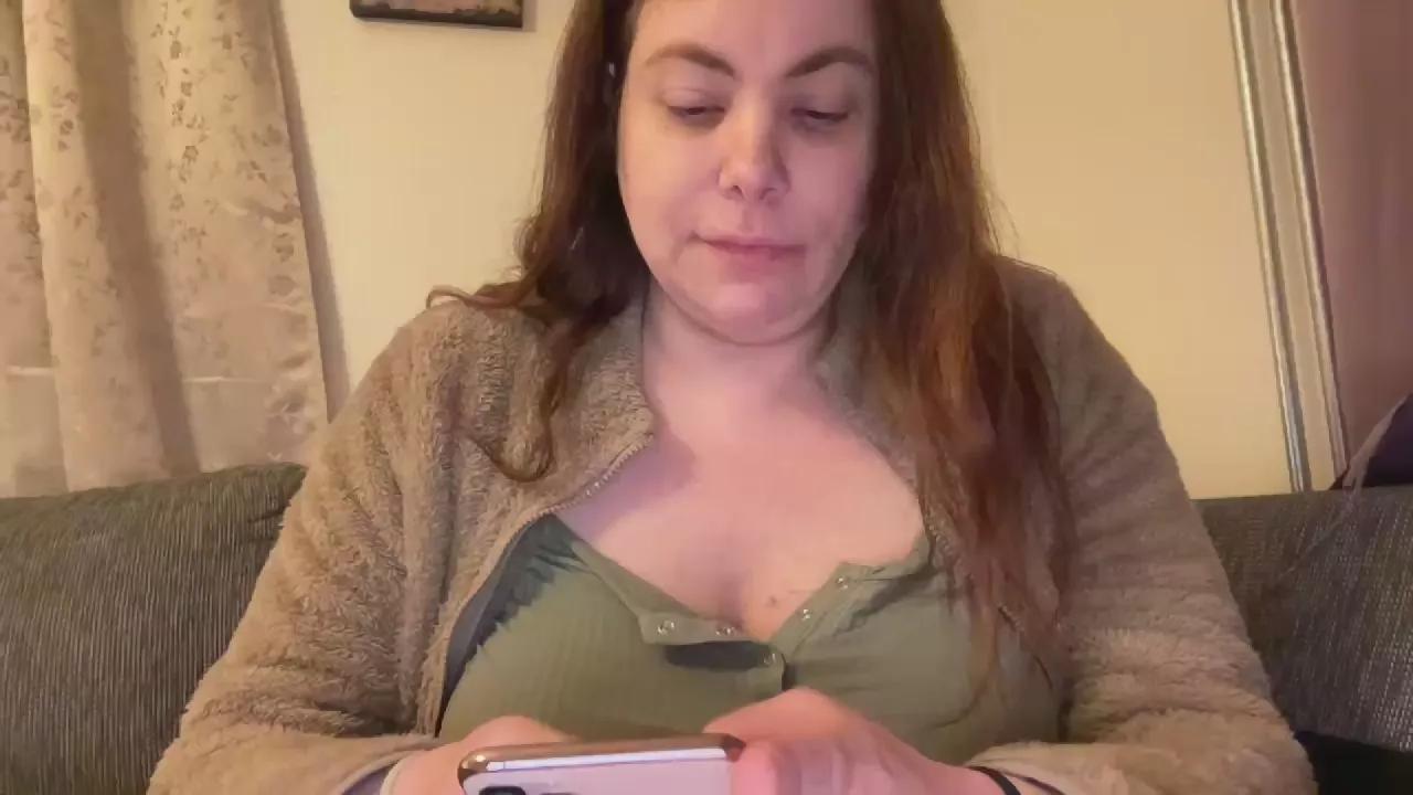 Cumwithmee111 on Cam4 
