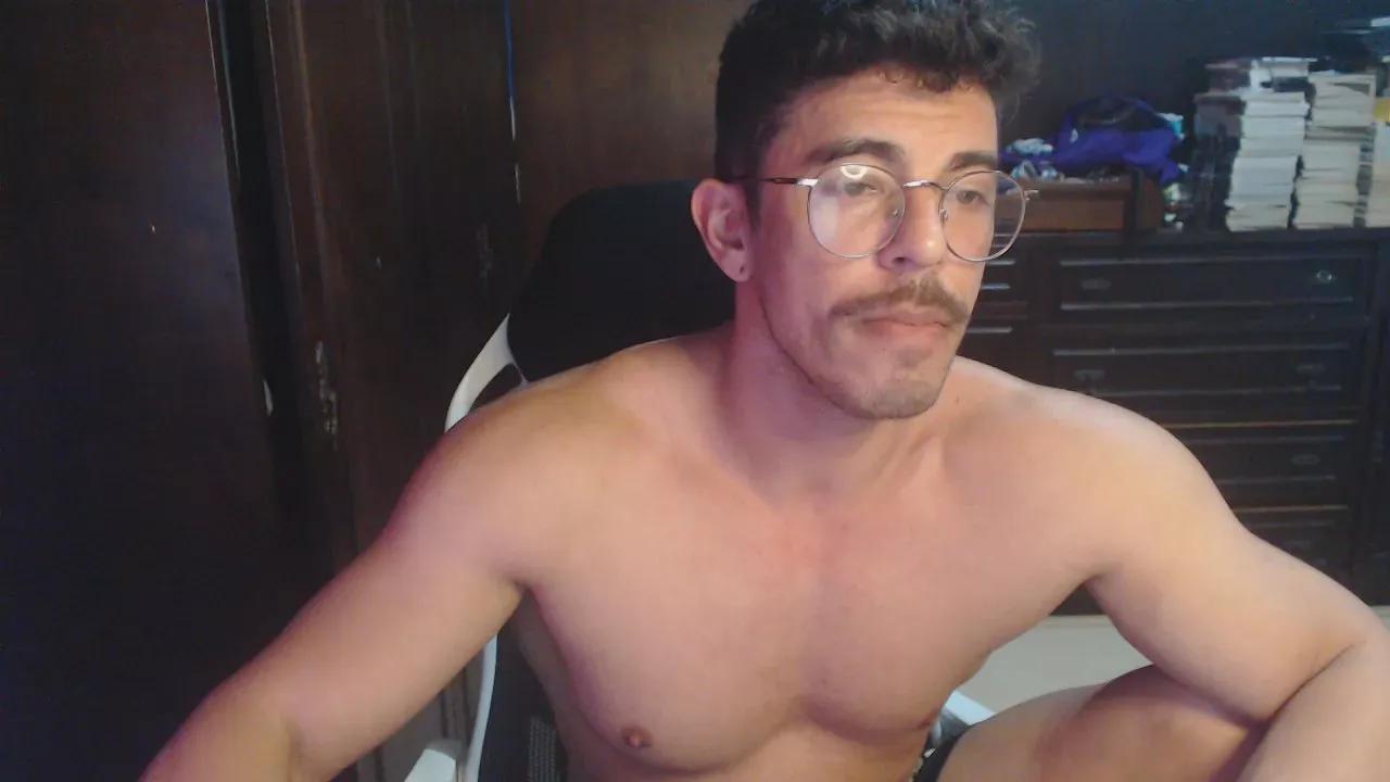 Cwbatreus on Cam4 