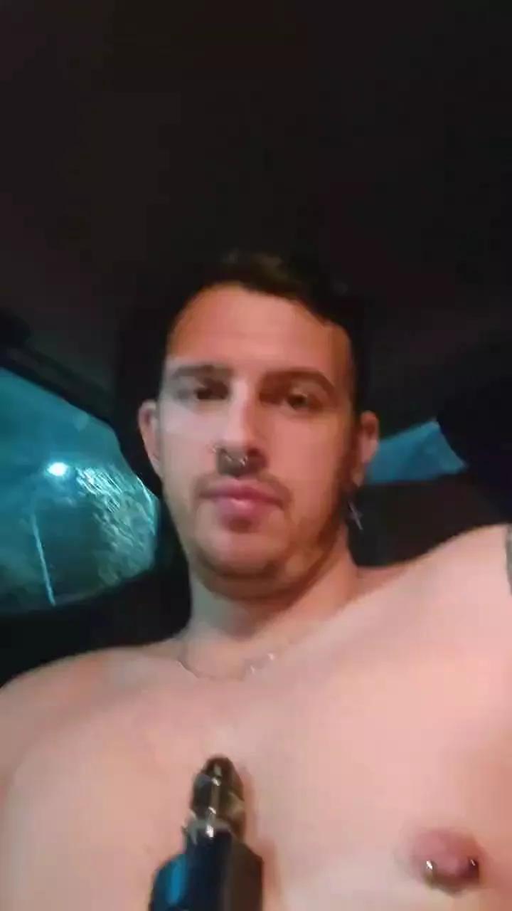 danib18 on Cam4 