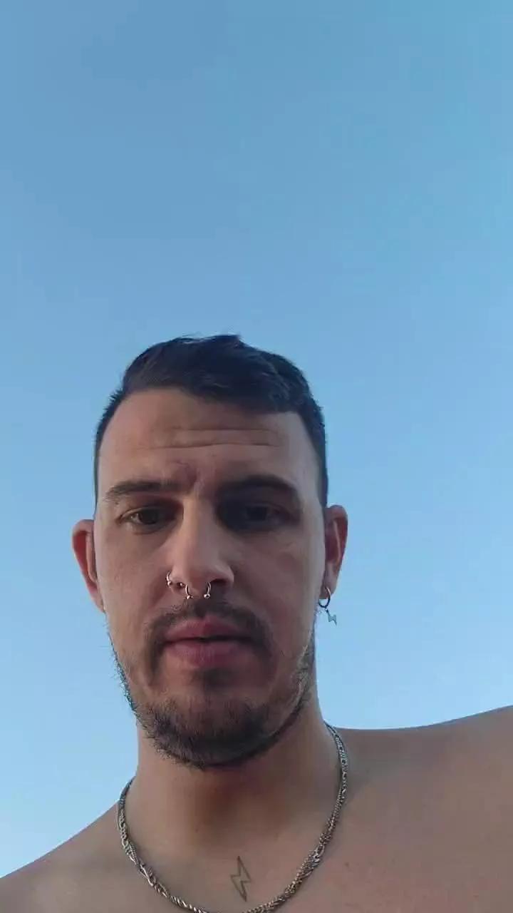danib18 on Cam4 