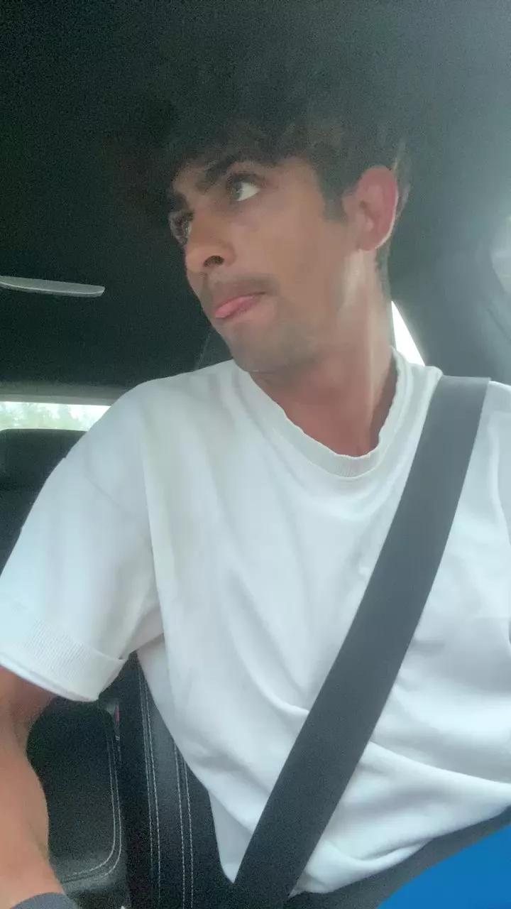 Danielcucuruzea on Cam4 
