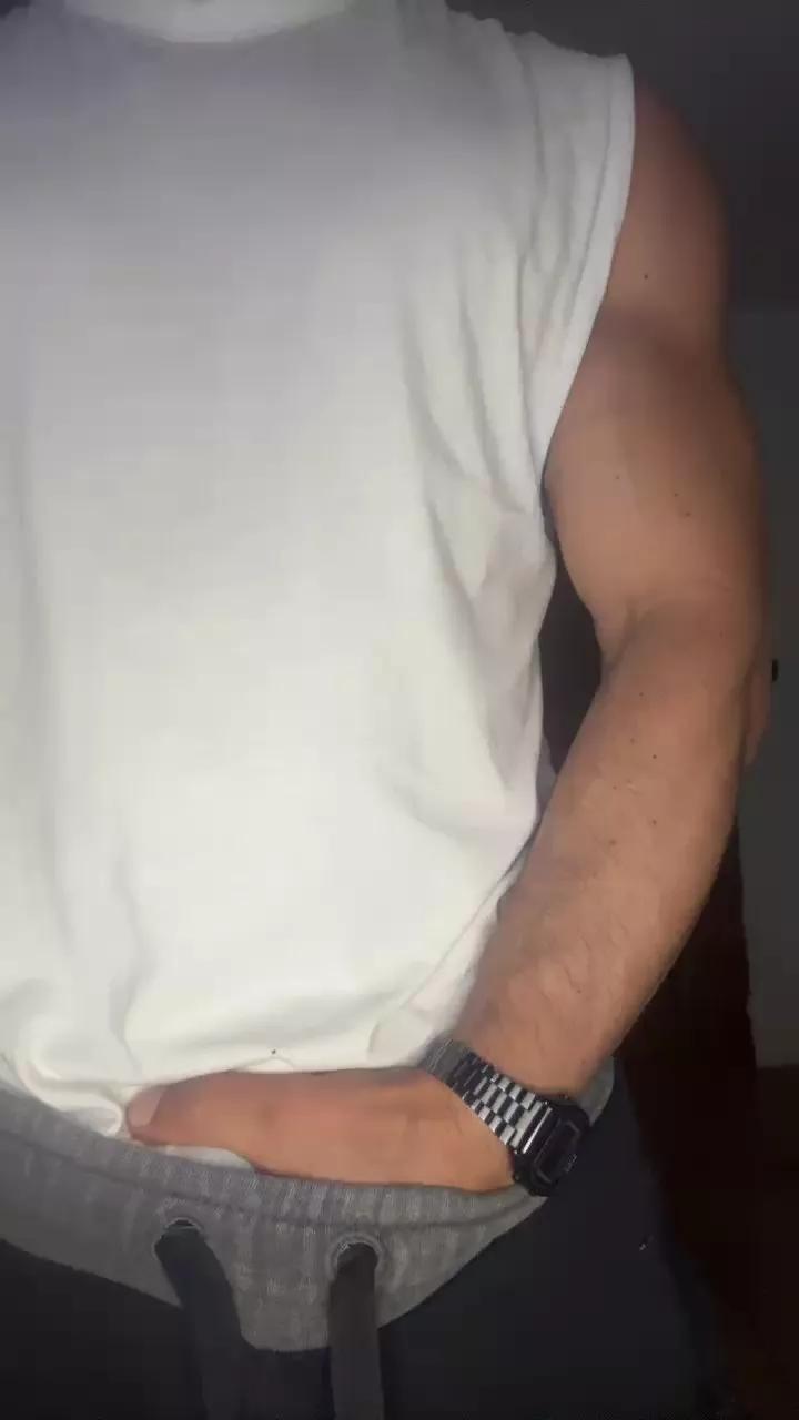 Danyblack1985 on Cam4 