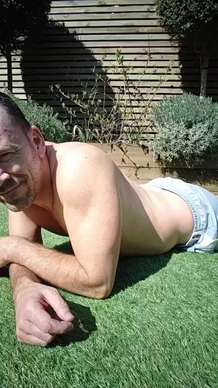 dave_naked on Cam4 