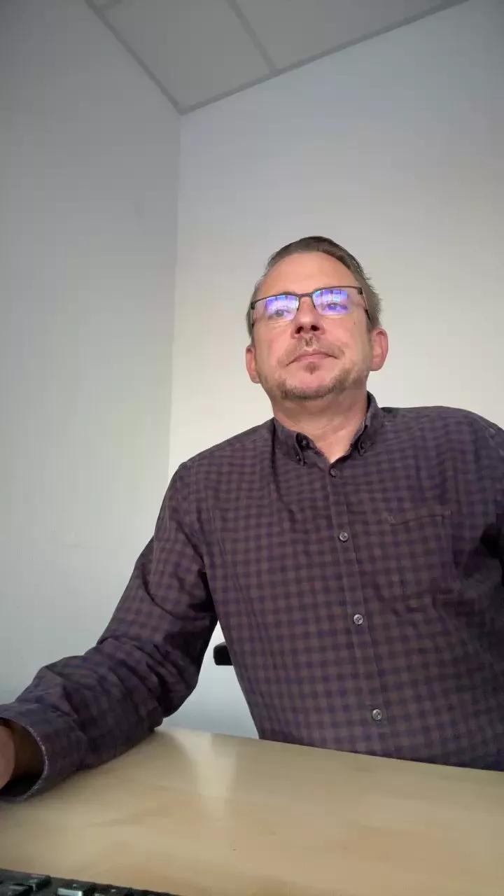 DaveBraun on Cam4 