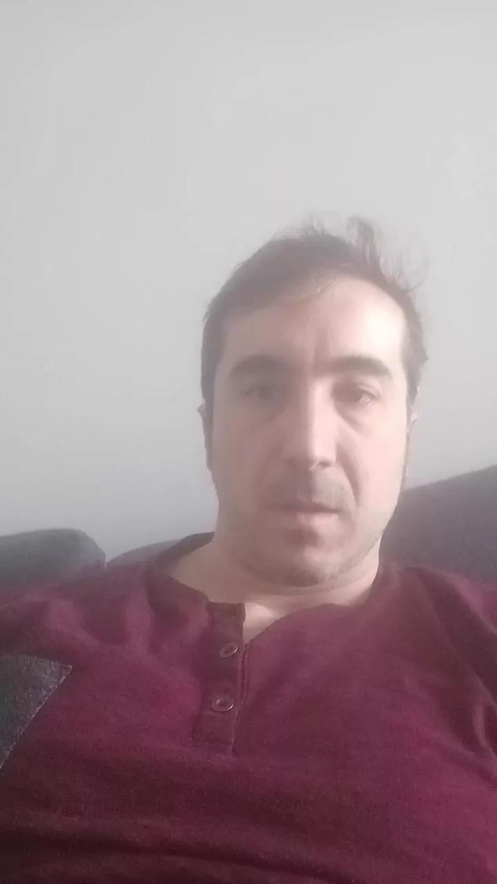 Davidm1313 on Cam4 