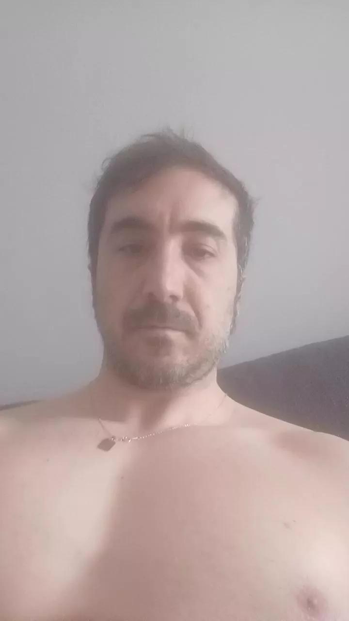Davidm1313 on Cam4 