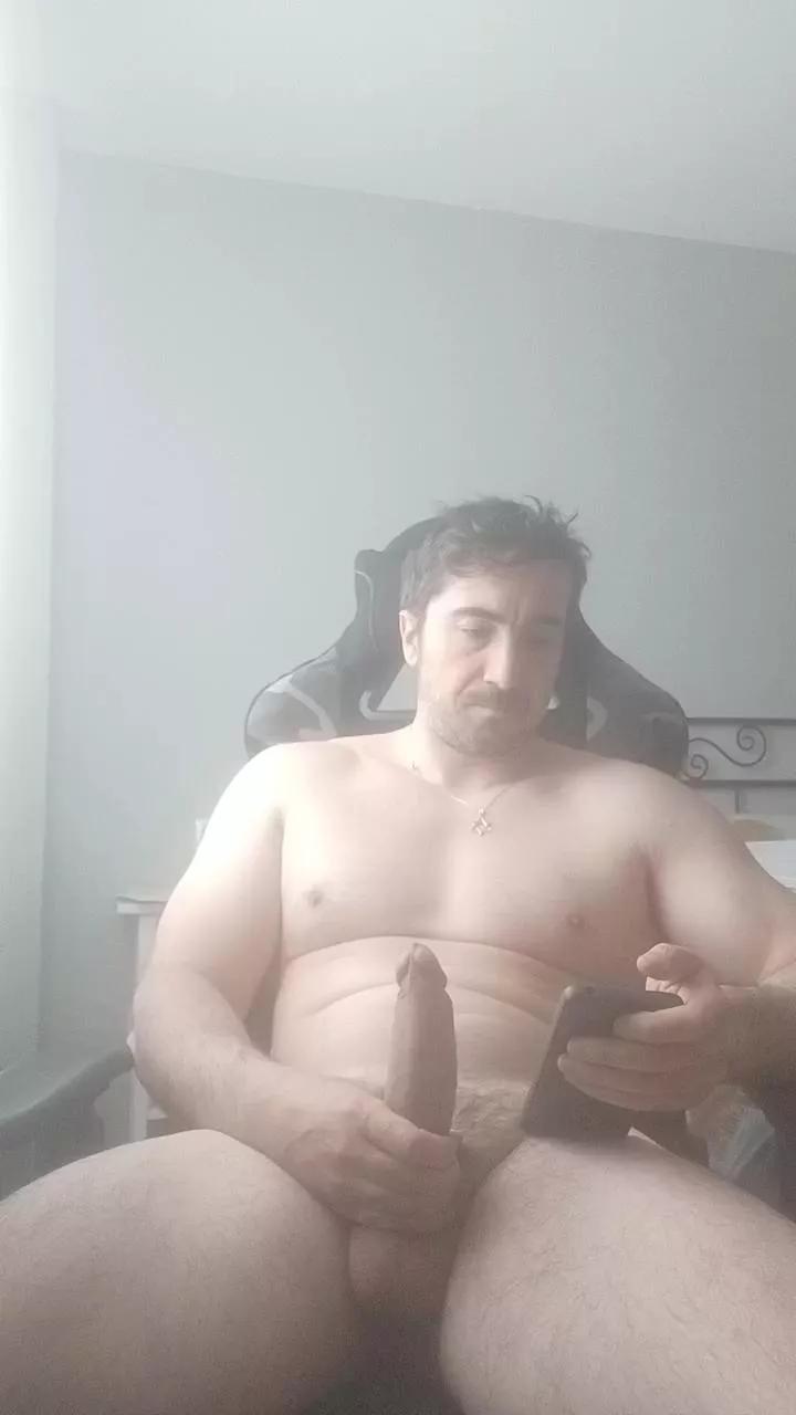 Davidm1313 on Cam4 