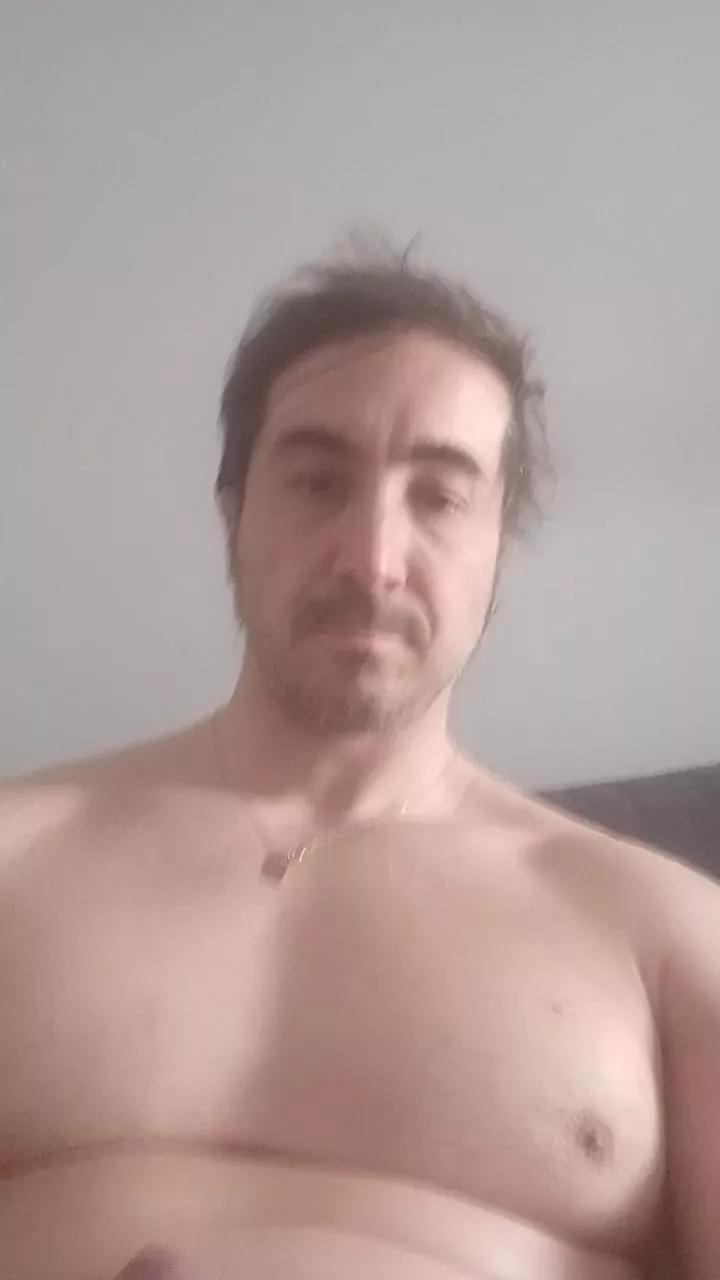 Davidm1313 on Cam4 