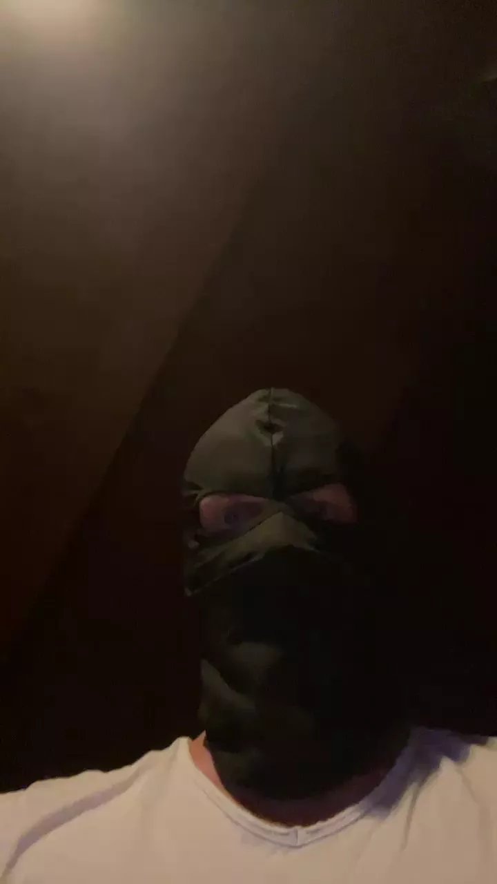 Offline DeepEyePuppy on Cam4