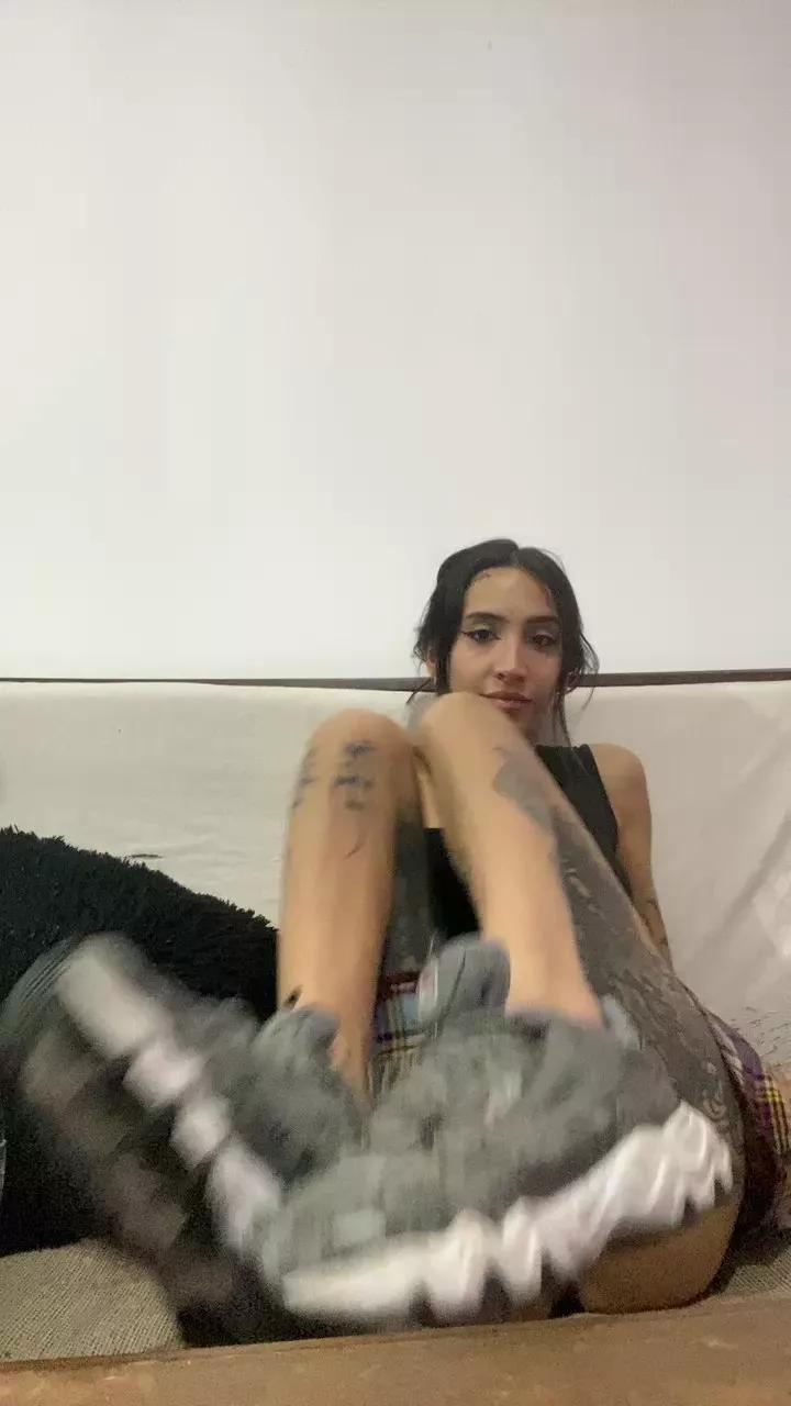 DemonFlor on Cam4 