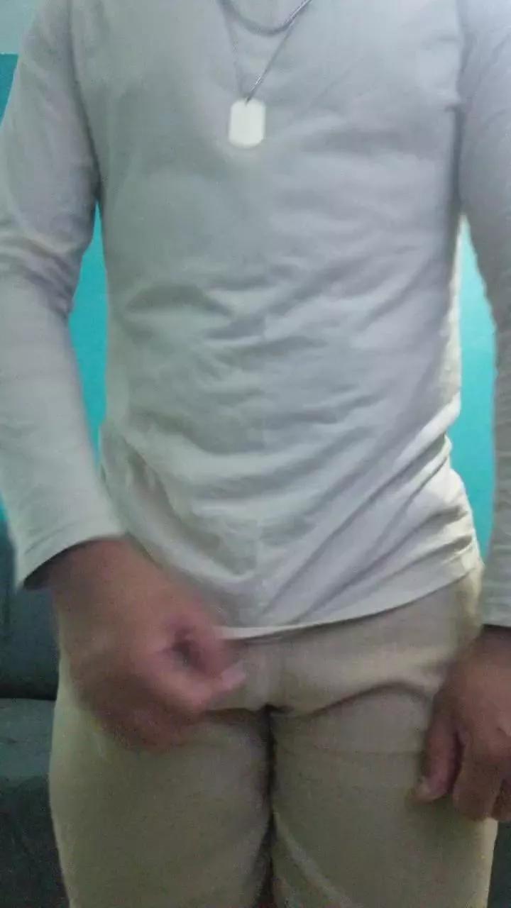 Dexter10011 on Cam4 