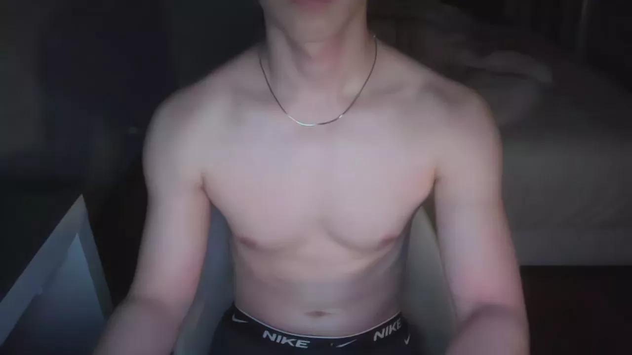 dirtyfox1069 on Cam4 