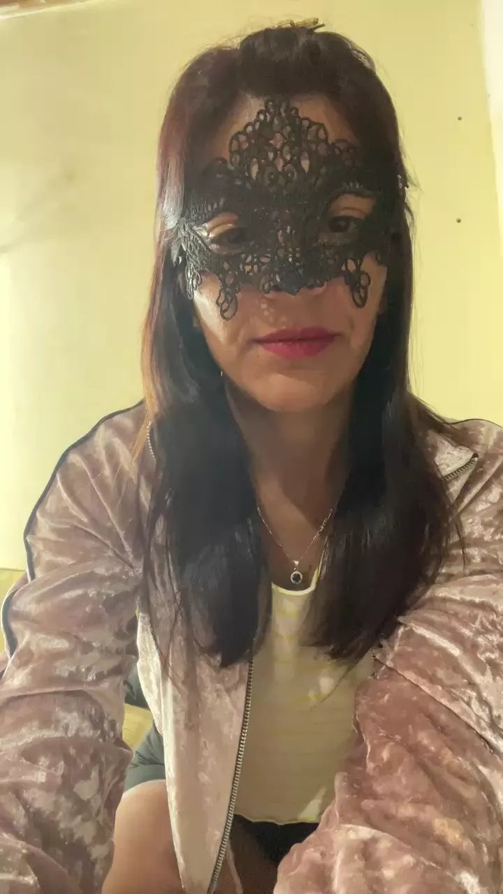 Offline Dlor on Cam4