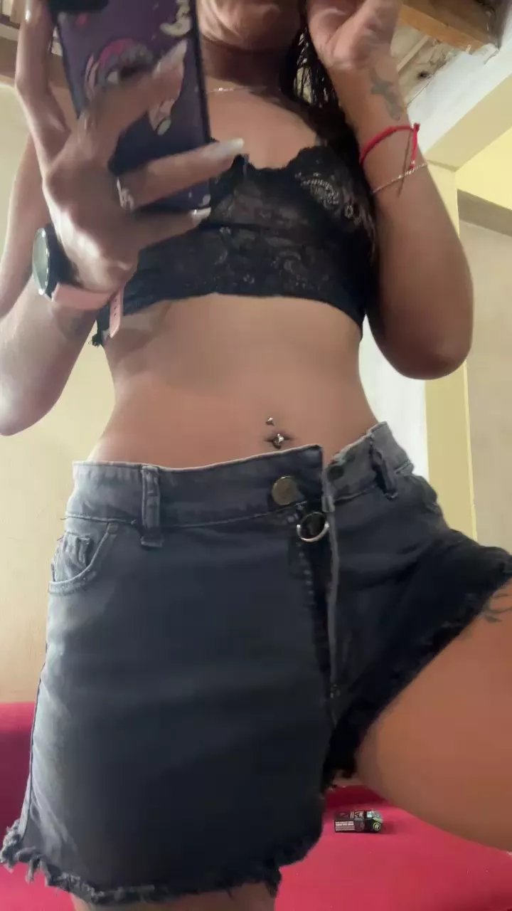 Offline Dlor on Cam4