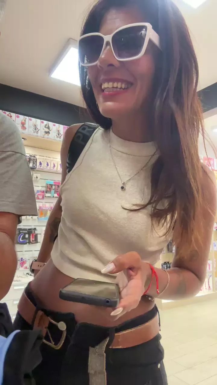 Offline Dlor on Cam4