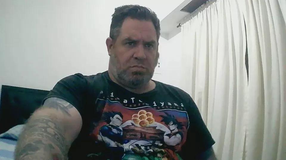 dmcos on Cam4 