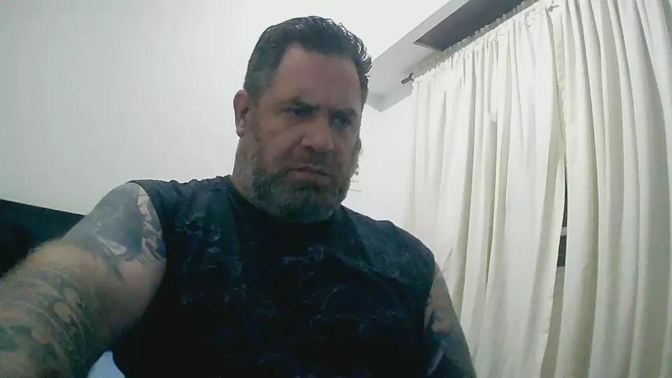 dmcos on Cam4 