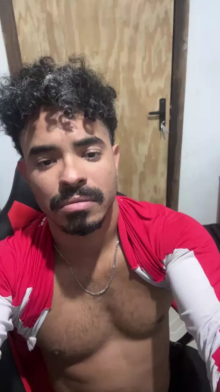 Offline Doceu1 on Cam4