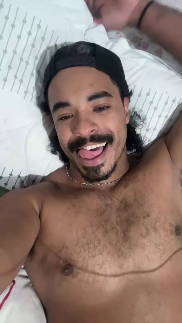 Offline Doceu1 on Cam4