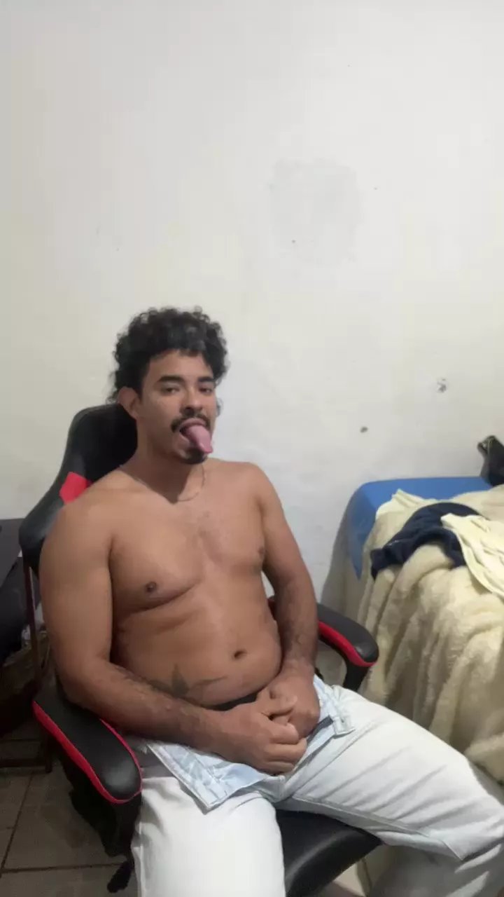 Offline Doceu1 on Cam4