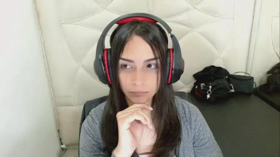 DolleHavior_ on Cam4 