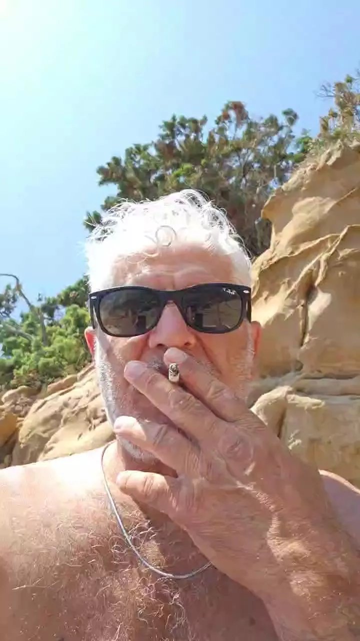 Offline donopiacere on Cam4