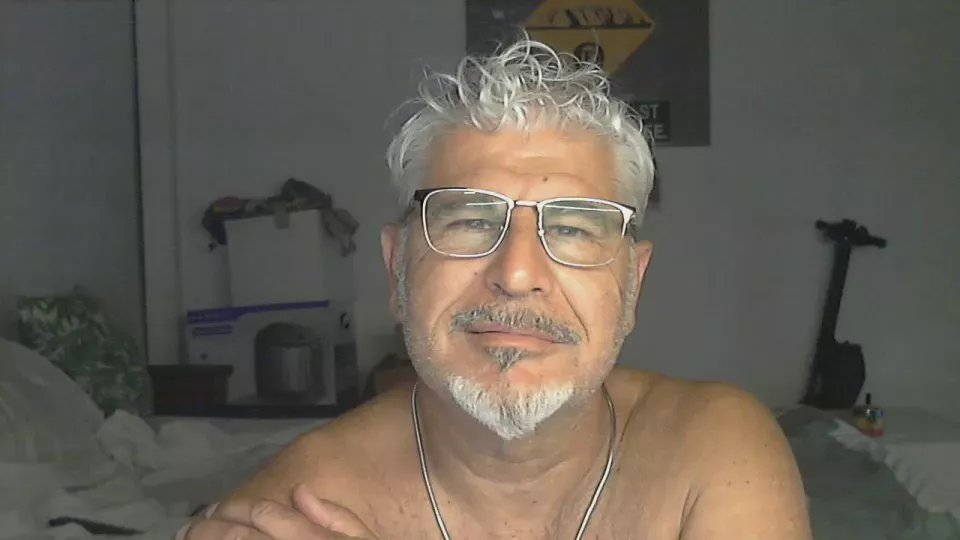 Offline donopiacere on Cam4