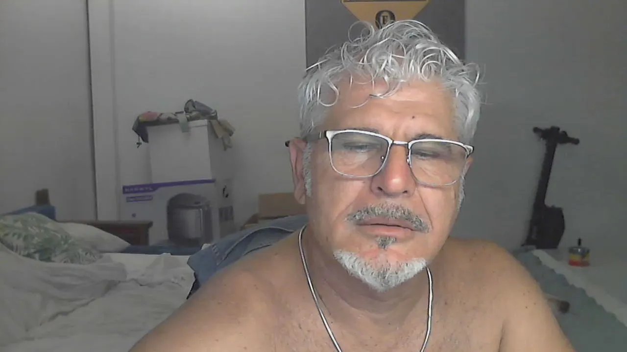 Offline donopiacere on Cam4