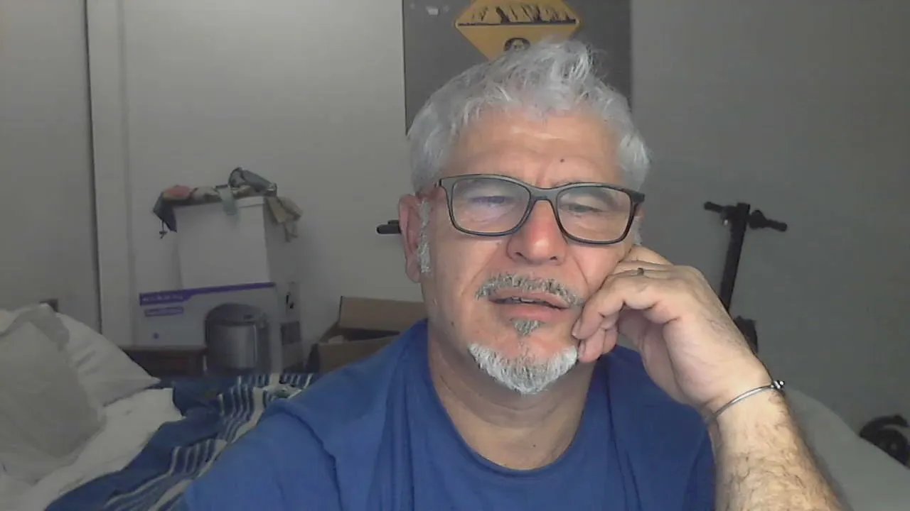 Offline donopiacere on Cam4