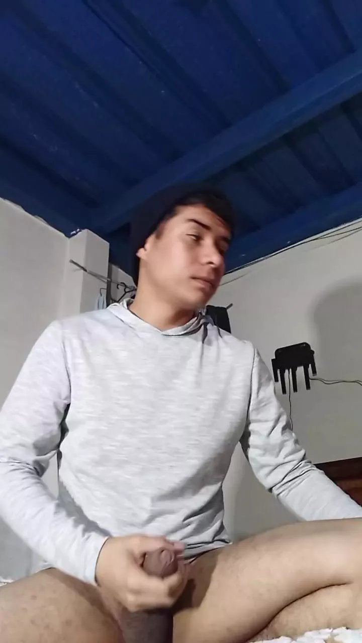 Offline Dotado_Tato on Cam4