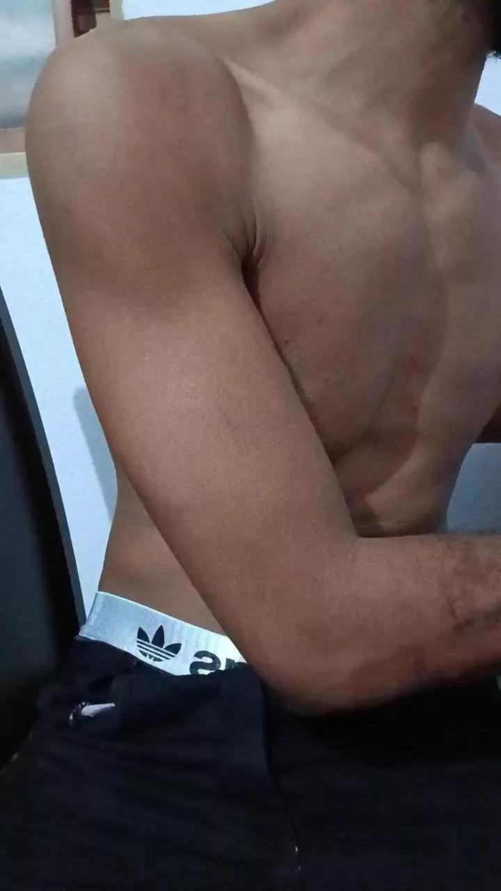 dotsaf92 on Cam4 