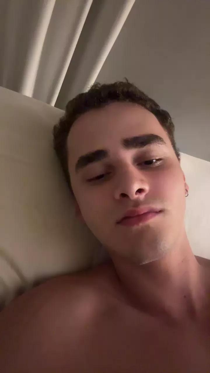 Dukevonheaven on Cam4 