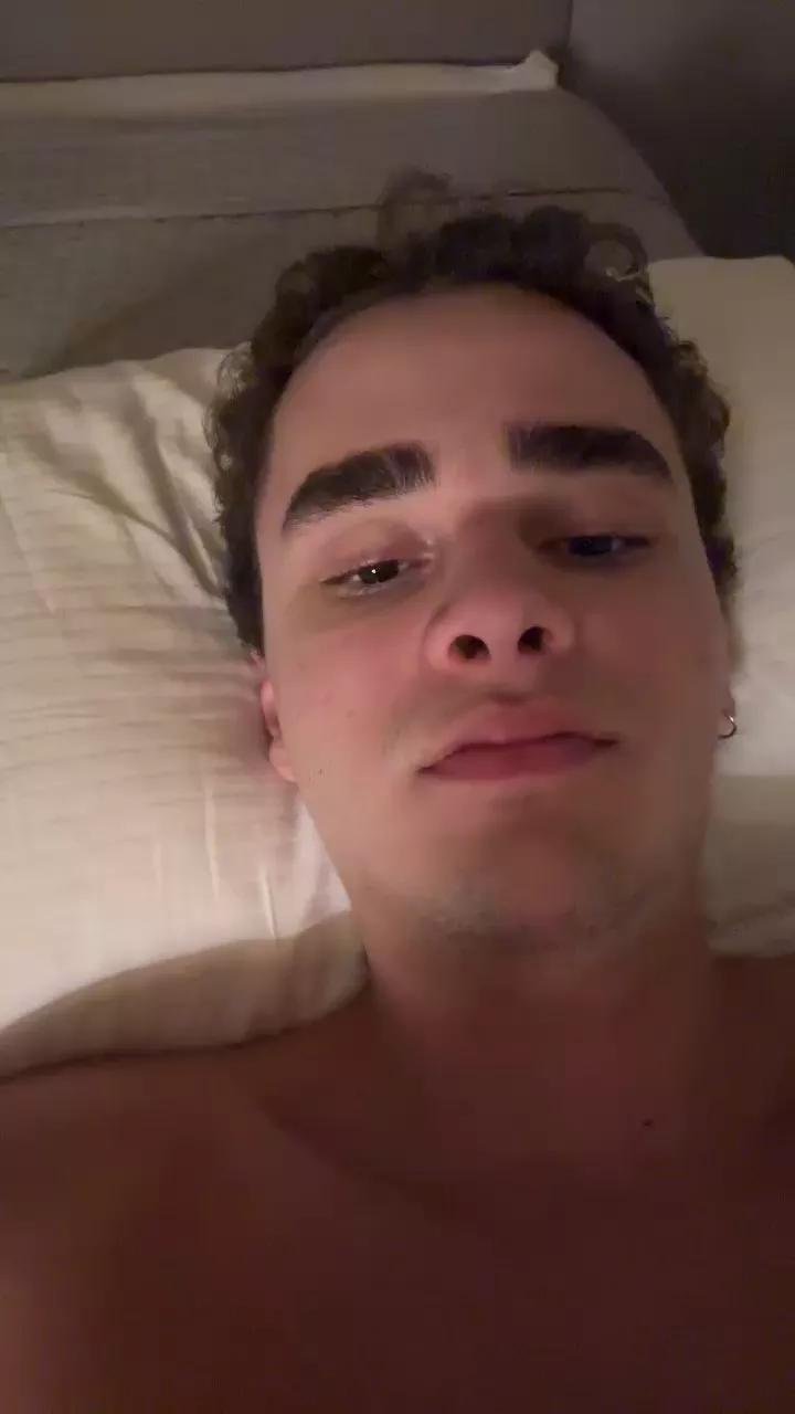 Dukevonheaven on Cam4 