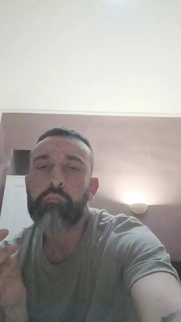 Dylansex99 on Cam4 