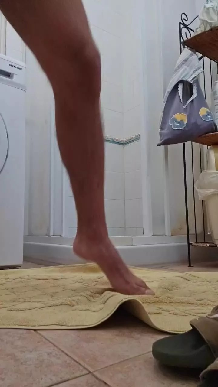 Offline dynamo25 on Cam4